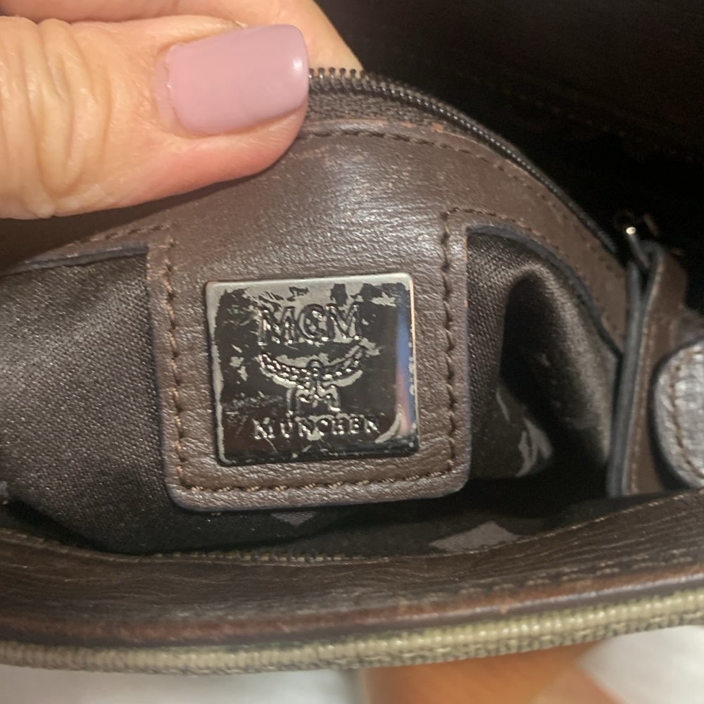 MCM - Picture 6 of 9